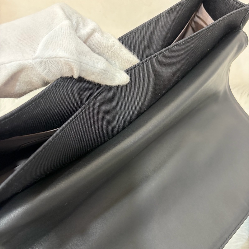 BOTTEGA VENETA 548337 編織牛皮翻蓋商務公事包-51