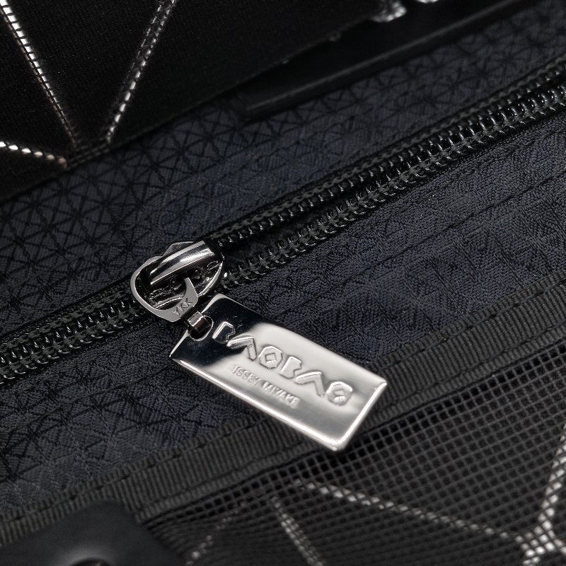 ISSEY MIYAKE三宅一生 白色包-9