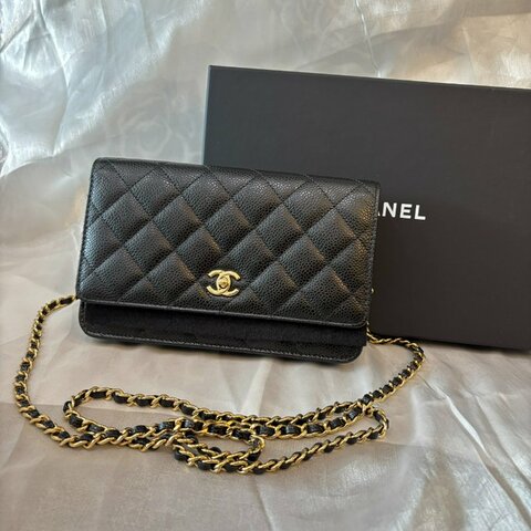 CHANEL 黑金書包釦WOC鏈包(芯片款)