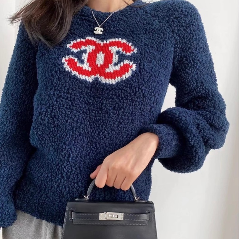 ⭐️ Chanel Wool Top-1