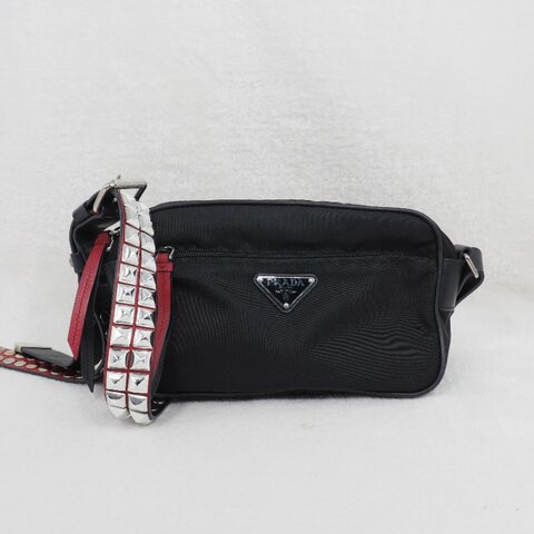 PRADA Tessuto Nylon Studded New Vela 尼龍拼皮革飾釘相機包