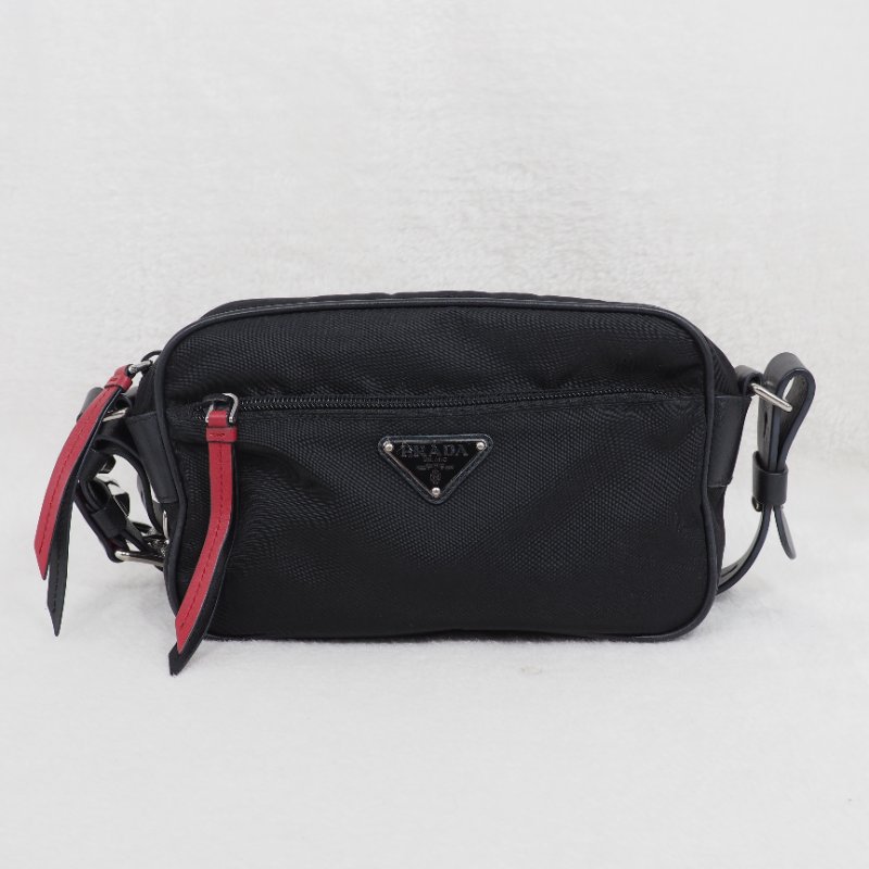 PRADA Tessuto Nylon Studded New Vela 尼龍拼皮革飾釘相機包-1