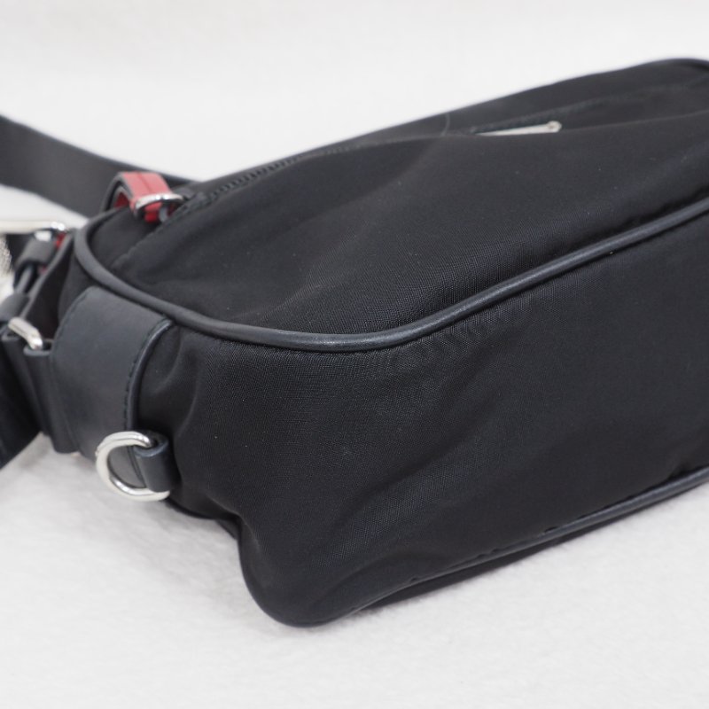 PRADA Tessuto Nylon Studded New Vela 尼龍拼皮革飾釘相機包-6