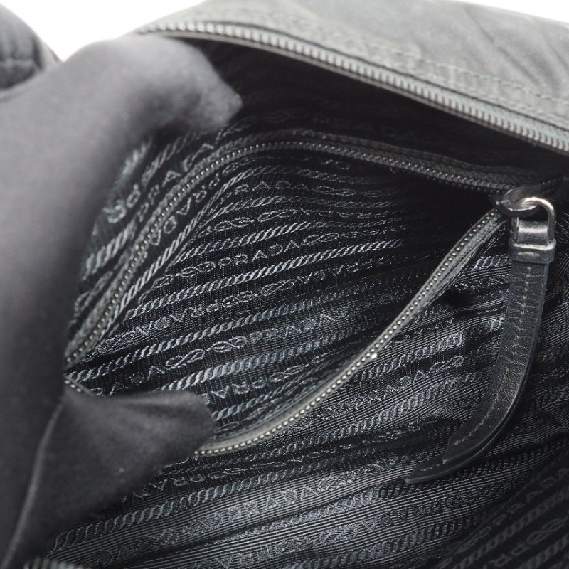 PRADA Tessuto Nylon Studded New Vela 尼龍拼皮革飾釘相機包-13