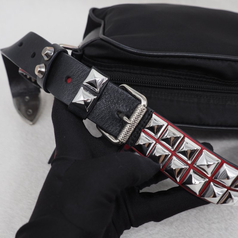 PRADA Tessuto Nylon Studded New Vela 尼龍拼皮革飾釘相機包-16