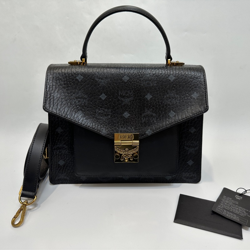 MCM 黑牛皮滿版logo雙層手提斜背包-0