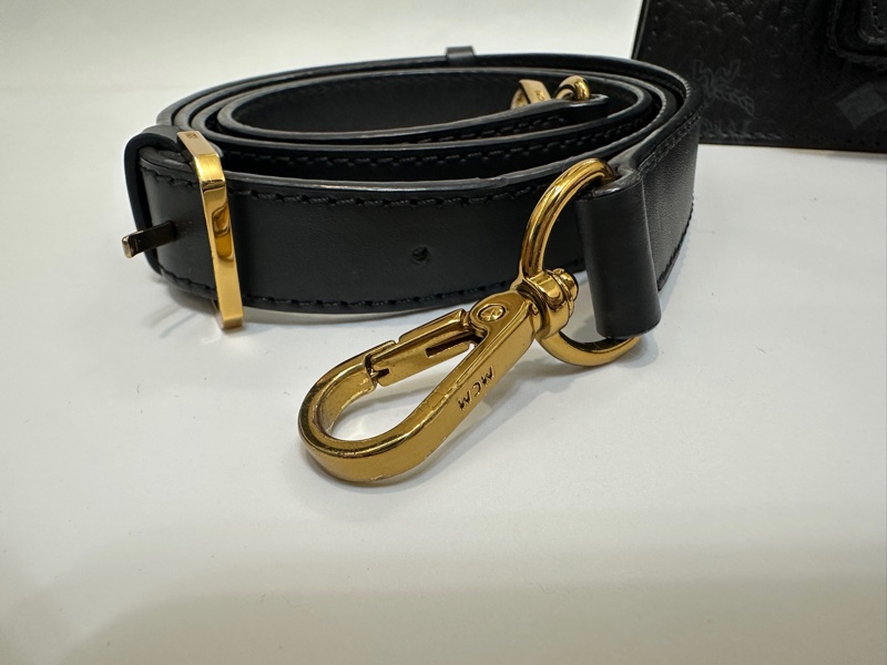 MCM 黑牛皮滿版logo雙層手提斜背包-12