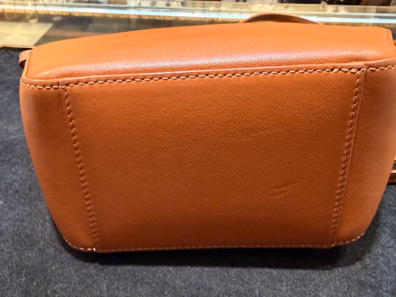 LOEWE mini Hammock Hobo 肩背斜背經典小牛皮包 焦糖色-11