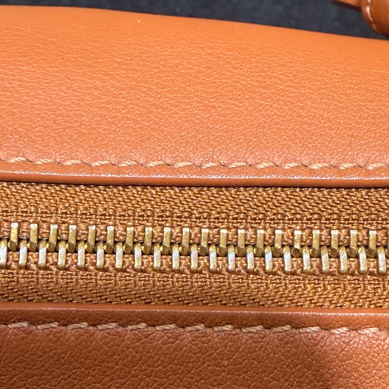 LOEWE mini Hammock Hobo 肩背斜背經典小牛皮包 焦糖色-25