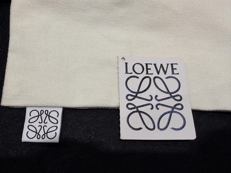 LOEWE mini Hammock Hobo 肩背斜背經典小牛皮包 焦糖色-30