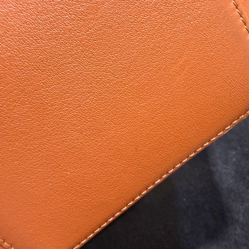 LOEWE mini Hammock Hobo 肩背斜背經典小牛皮包 焦糖色-42