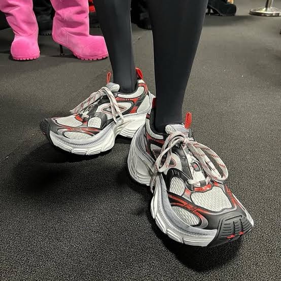 巴黎世家 Balenciaga 10XL 42號-0