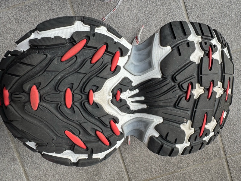 巴黎世家 Balenciaga 10XL 42號-9