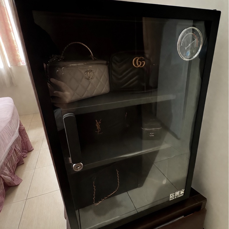 YSL 黑金配流蘇相機包｜精品入門款｜魚子醬牛皮｜斜背包-4