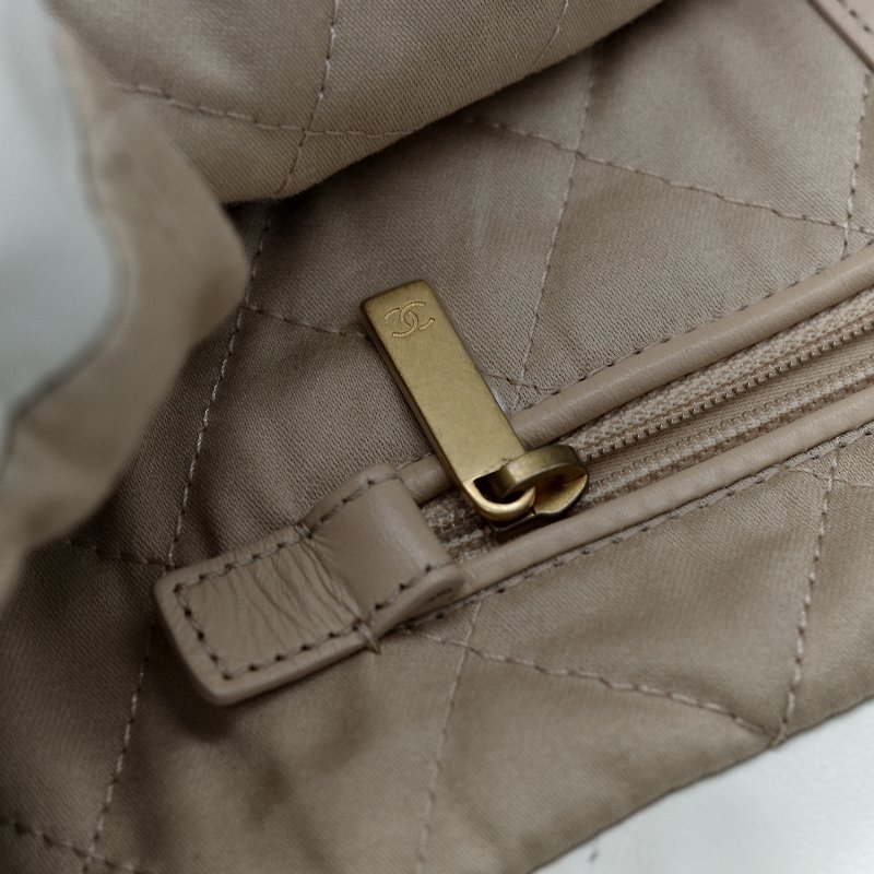 chanel 白 22bag-14