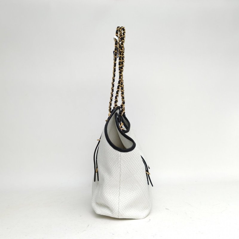 CHANEL 26C早春度假系列拉菲草編織托特包31白色草編晶片開金扣肩背包-3