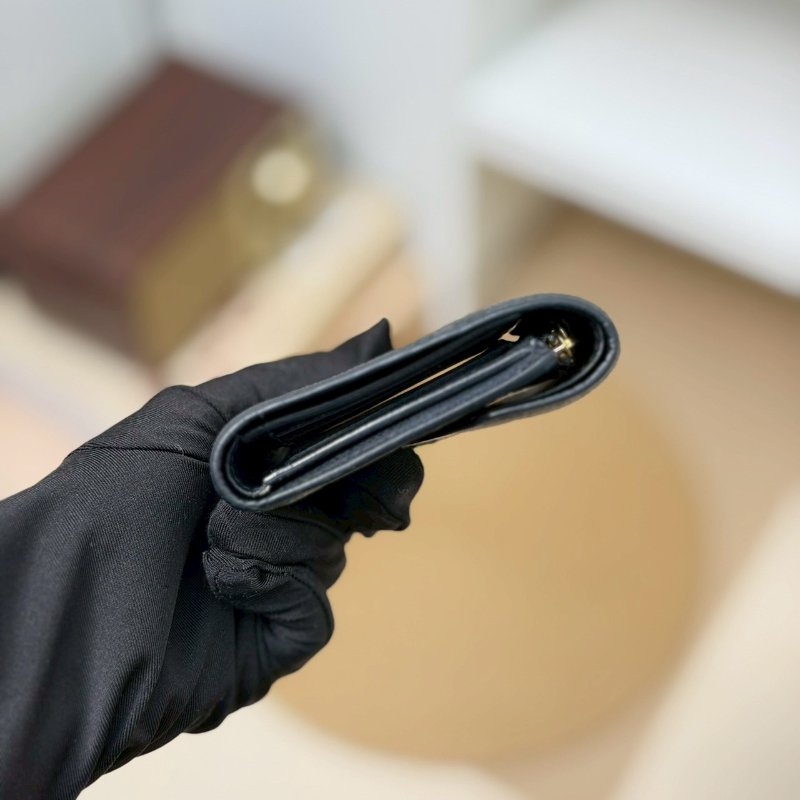 🏷LV 路易威登．Victorine 豆豆三折短夾 黑壓紋 M64060 芯片款-3