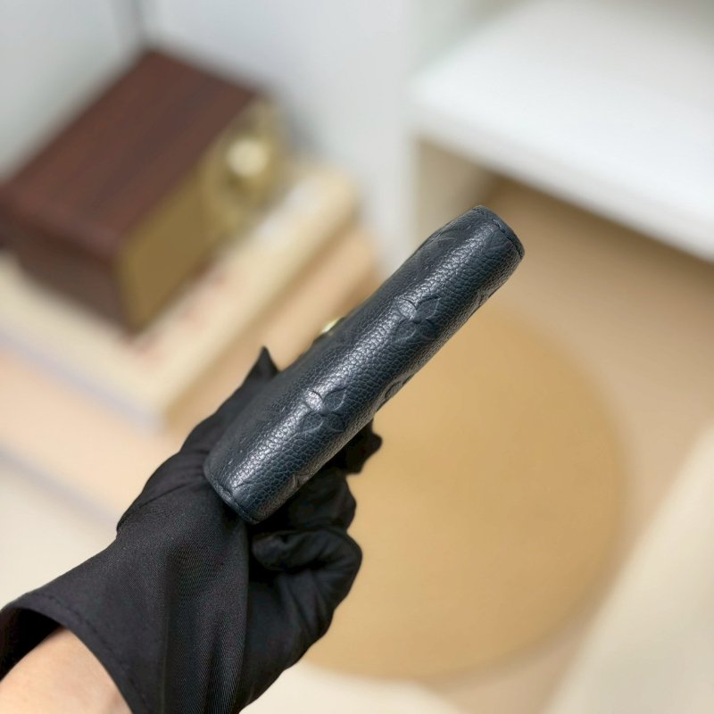 🏷LV 路易威登．Victorine 豆豆三折短夾 黑壓紋 M64060 芯片款-13