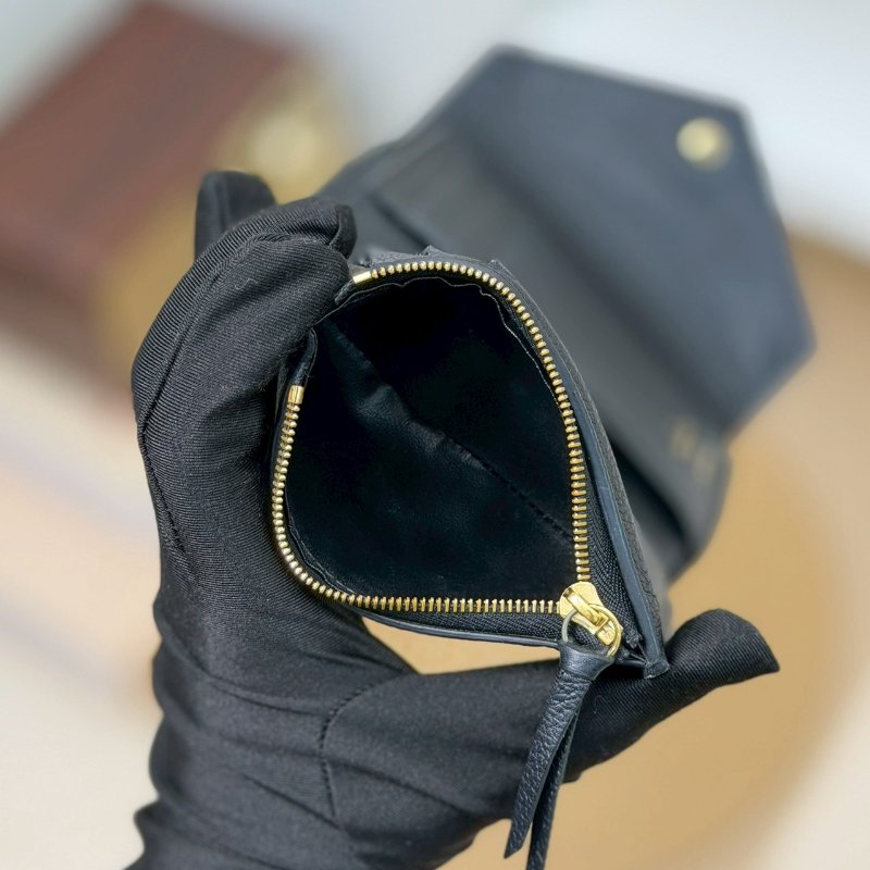 🏷LV 路易威登．Victorine 豆豆三折短夾 黑壓紋 M64060 芯片款-19