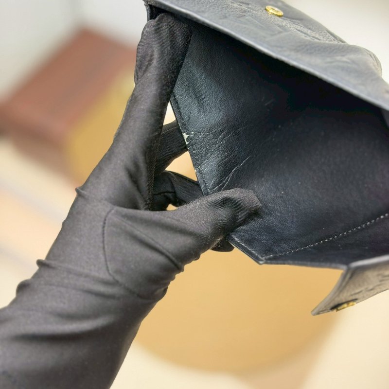 🏷LV 路易威登．Victorine 豆豆三折短夾 黑壓紋 M64060 芯片款-20