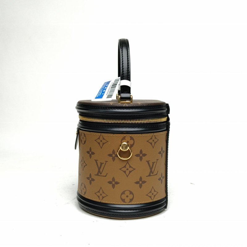 LOUIS VUITTON CANNES圓桶包拼色PVC晶片老花肩背包-1