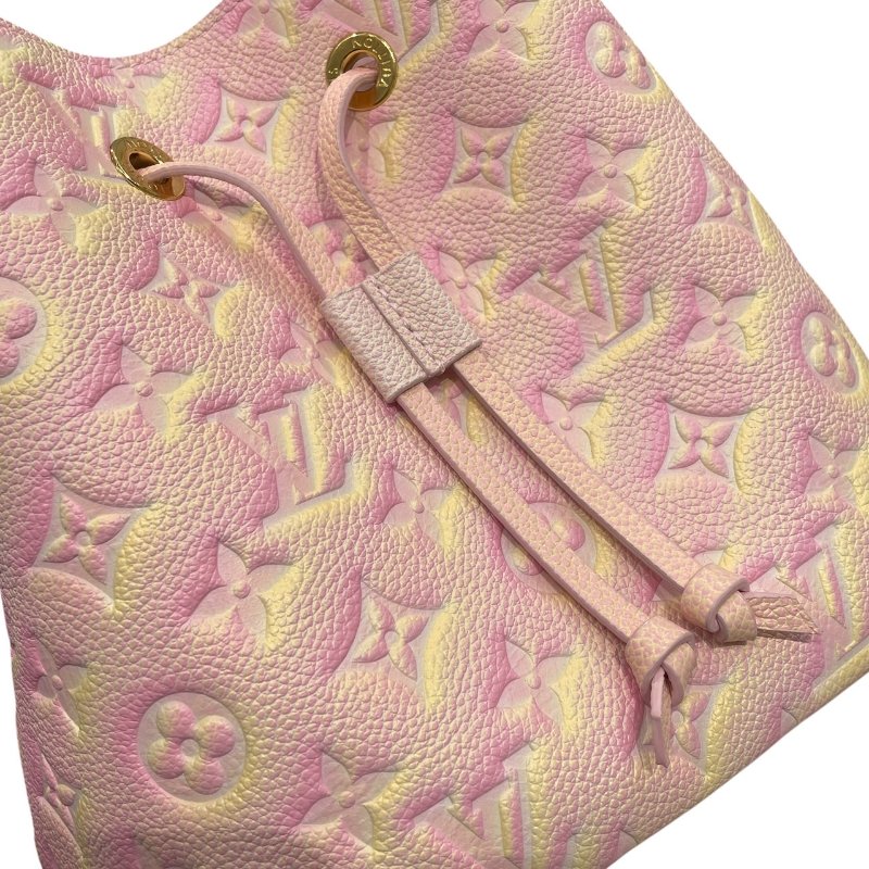 LOUIS VUITTON 路易威登 M46174 NÉONOÉ BB 水桶包 皮革 粉色 金釦-11