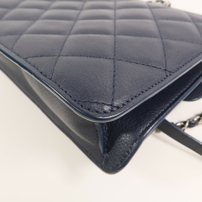 CHANEL 牛皮皮革Mini Urban Companion Flap Bag鏈帶肩背袋-13