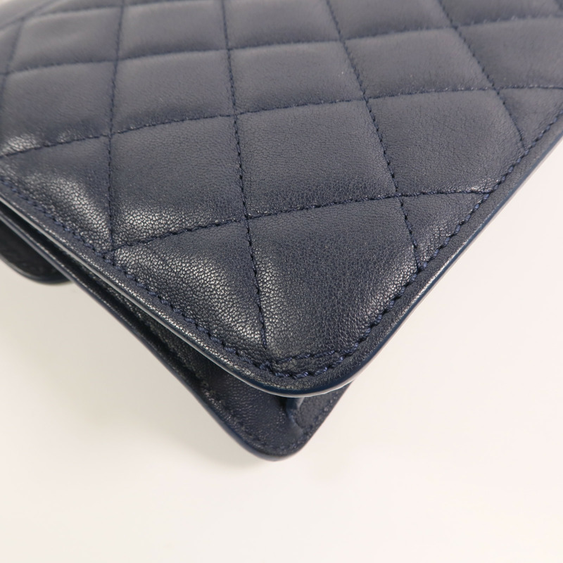 CHANEL 牛皮皮革Mini Urban Companion Flap Bag鏈帶肩背袋-14