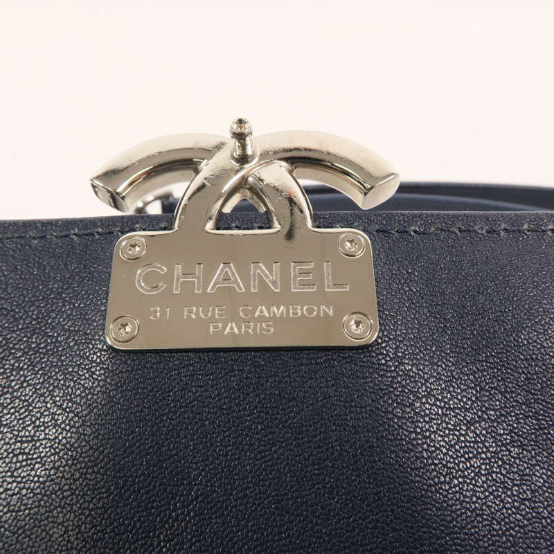 CHANEL 牛皮皮革Mini Urban Companion Flap Bag鏈帶肩背袋-15