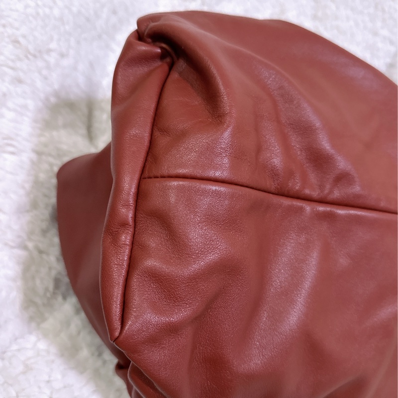 二手 BV Bottega Veneta 雲朵包可頌包 （酒紅色）-14