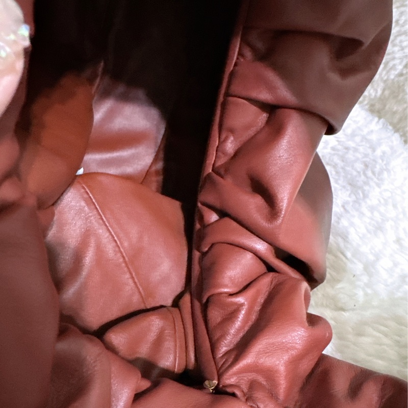 二手 BV Bottega Veneta 雲朵包可頌包 （酒紅色）-21