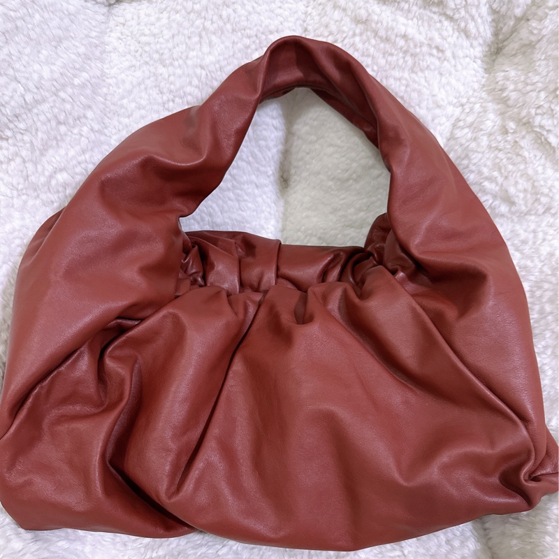 二手 BV Bottega Veneta 雲朵包可頌包 （酒紅色）-42