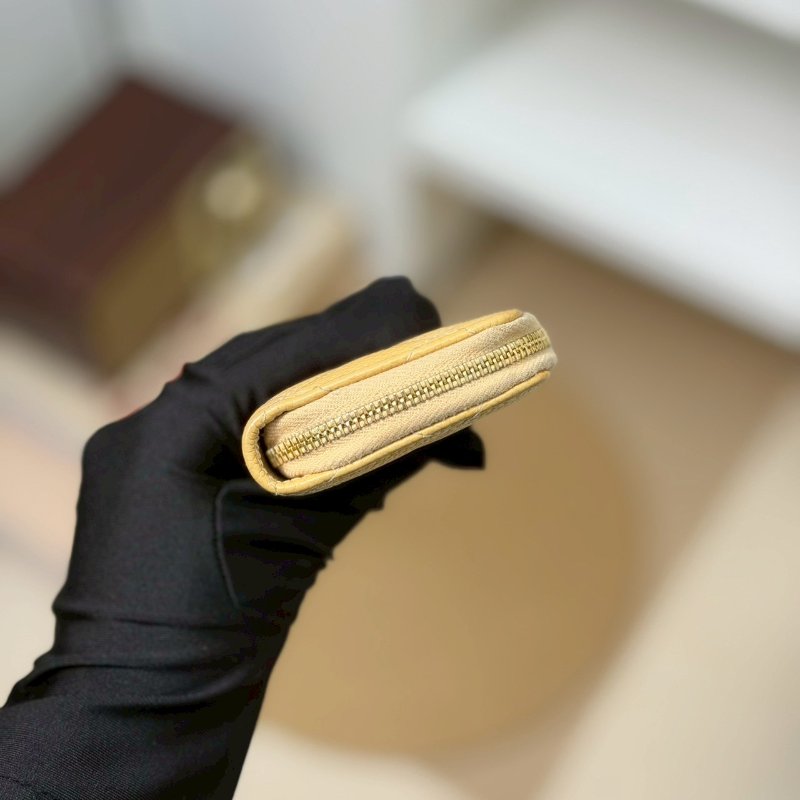 🏷Chanel 香奈兒．Coco 拉鍊卡夾零錢包/客人寄賣-2