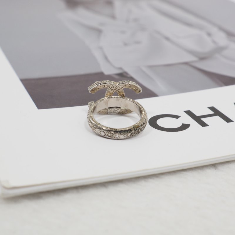 Chanel 15V Ring 淡金經典水鑽雙C戒指-7