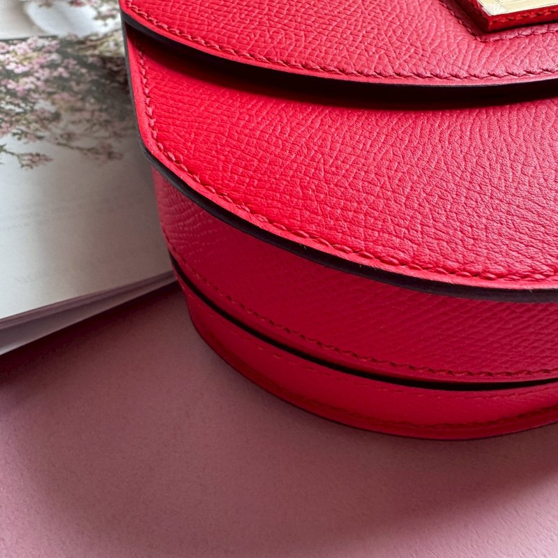 🎊99成新閒置 Hermes 蕃茄紅馬賽克淡金釦斜背包17CM-13