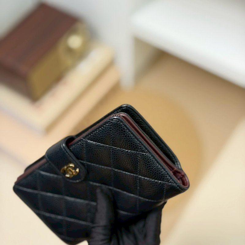 🏷Chanel 香奈兒．Coco 對開中夾-9