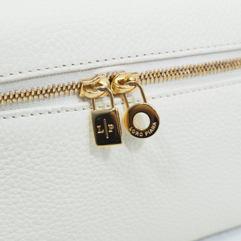 Loro Piana Extra Pocket L19 米白色單肩手提包-14