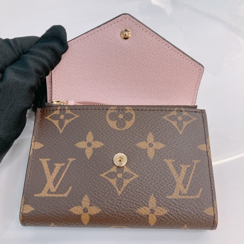 MS0685 Louis Vuitton 路易威登 三摺錢包 帆布 經典老花紋 粉色 金扣 M62360 Victorine Wallet Canvas Pink Monogram x GHW-10
