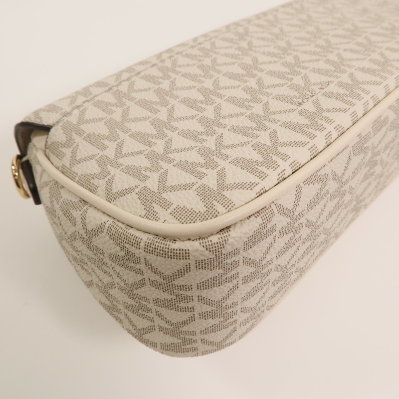 Michael Kors 塗層帆布Jet Set Travel Flap肩背袋-14