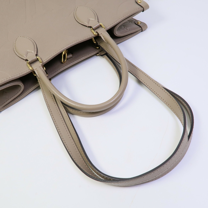 LOUIS VUITTON Monogram Empreinte On The Go MM手挽肩背兩用袋-7