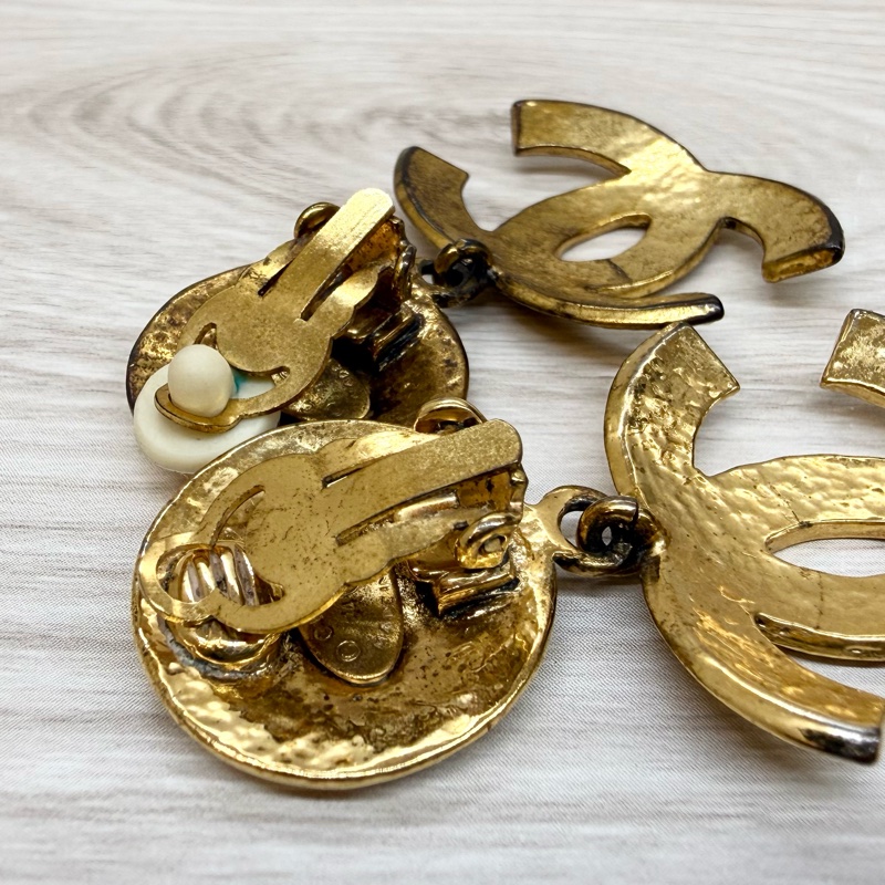 CHANEL金圓牌vintage雙C耳夾 復古-7
