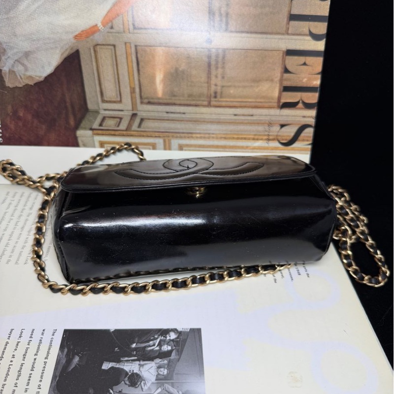 香奈兒 黑色皮革 漆皮皮革 連鏡子小包 化妝包 鏈條 chanel WOC / 側背包/斜背包-1