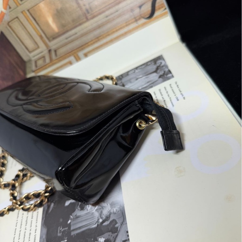 香奈兒 黑色皮革 漆皮皮革 連鏡子小包 化妝包 鏈條 chanel WOC / 側背包/斜背包-3