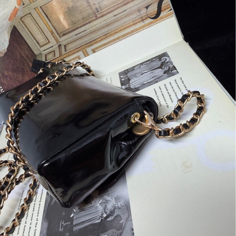 香奈兒 黑色皮革 漆皮皮革 連鏡子小包 化妝包 鏈條 chanel WOC / 側背包/斜背包-5