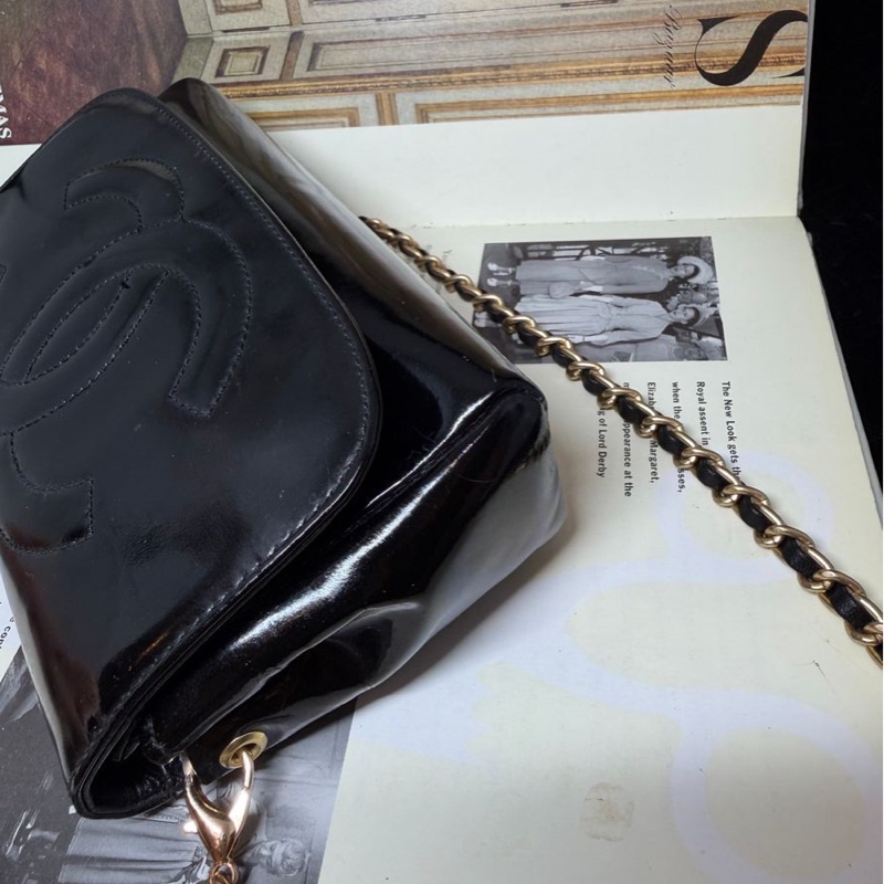 香奈兒 黑色皮革 漆皮皮革 連鏡子小包 化妝包 鏈條 chanel WOC / 側背包/斜背包-8