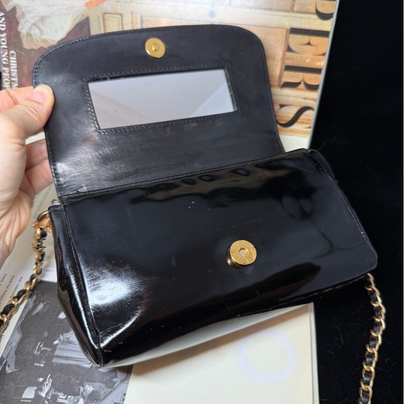 香奈兒 黑色皮革 漆皮皮革 連鏡子小包 化妝包 鏈條 chanel WOC / 側背包/斜背包-12