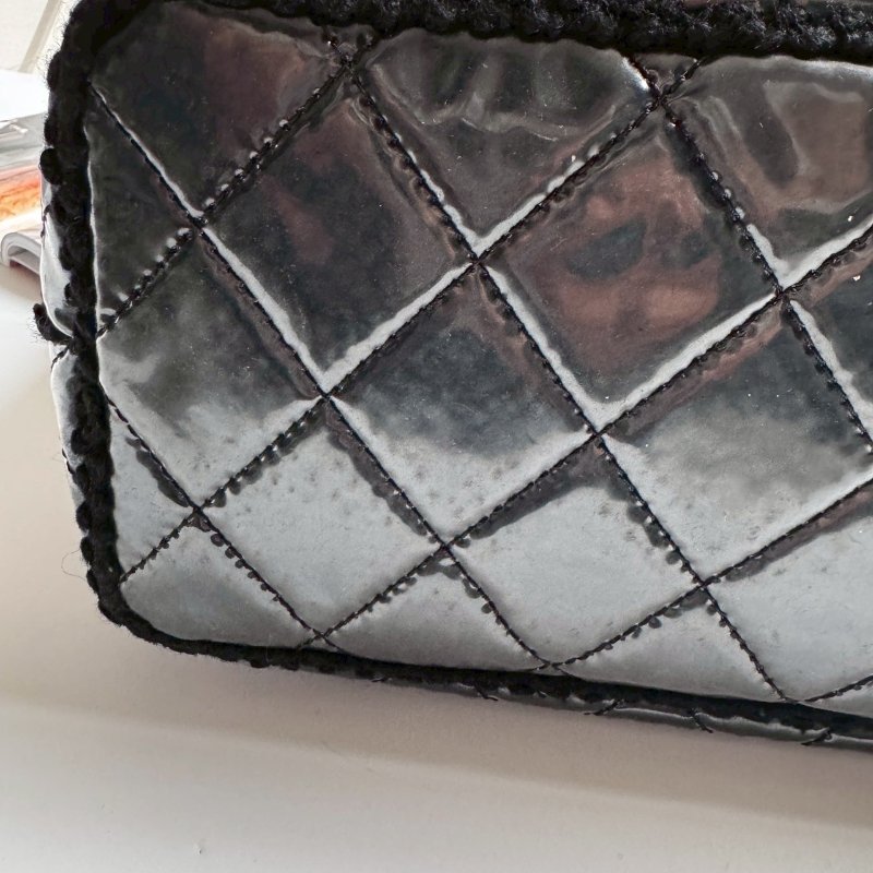 🎊絕版款式 Chanel 黑色透明大雙C毛絨肩背包-7