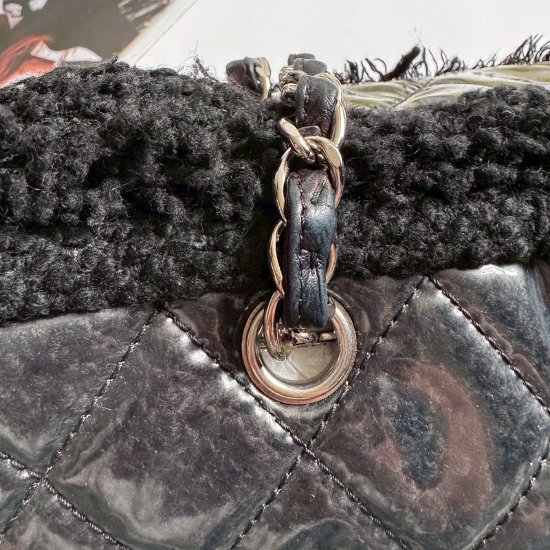 🎊絕版款式 Chanel 黑色透明大雙C毛絨肩背包-10