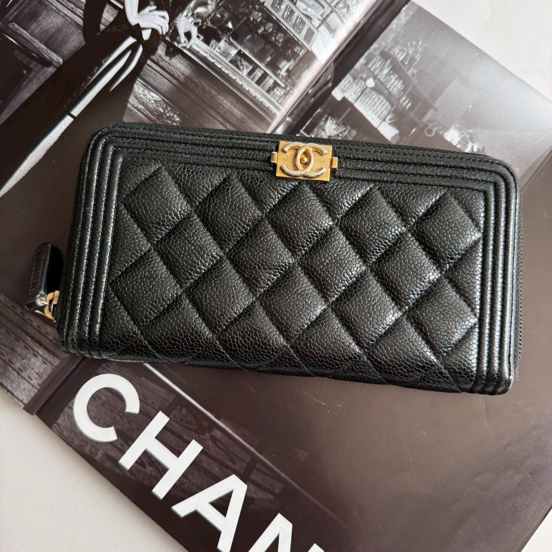 ❤️‍🔥個性百搭款 CHANEL Boy 系列拉鍊長夾-0