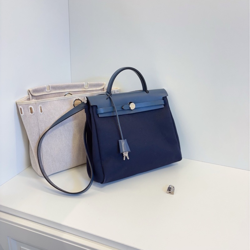 ✨Herbag 31 深藍色銀扣 整體包型很棒 98新💙-2
